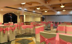 Gajraula Haveli 3*