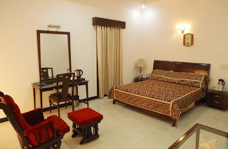 Gajraula Haveli Resort Exterior photo