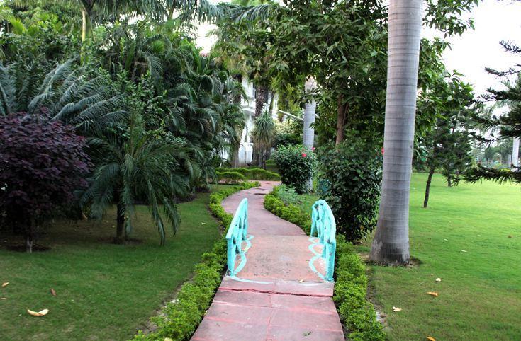 Gajraula Haveli Resort Exterior photo